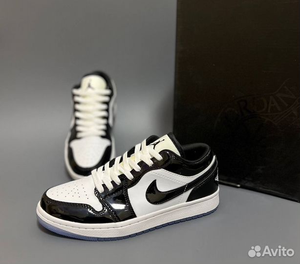 Кроссовки Nike Air Jordan 1