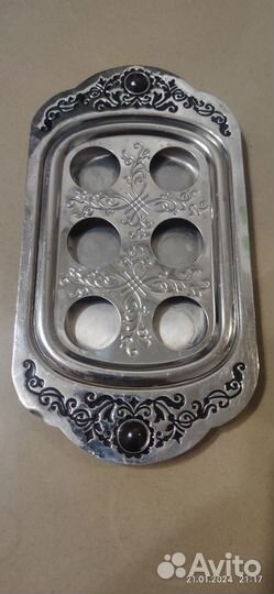 Металлический винтажный поднос