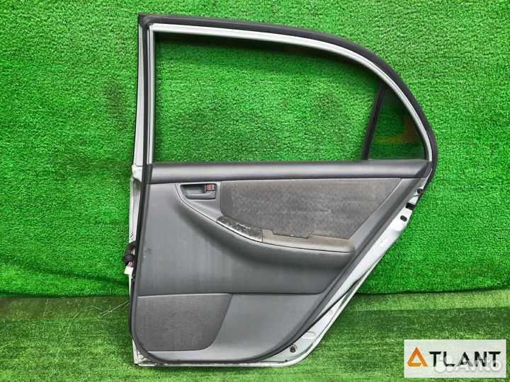 Дверь боковая задний правый toyota corolla