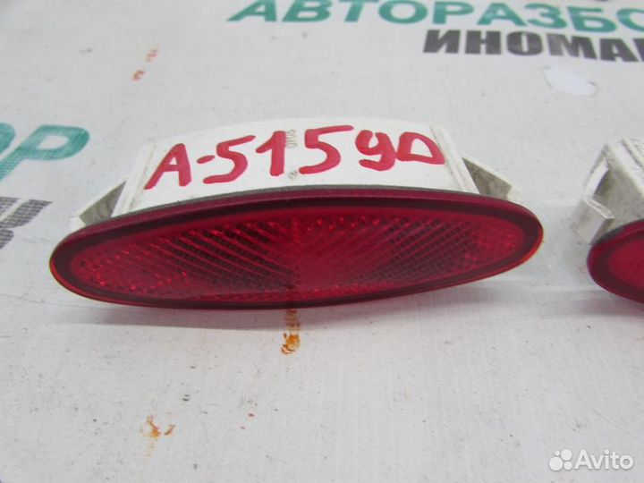 Отражатель задний для Nissan Primera 3 2002-2008г