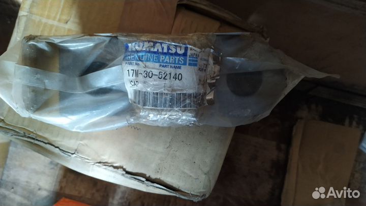Komatsu 17M-30-52140