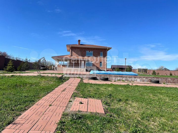 Дом 233 м² на участке 40 сот.