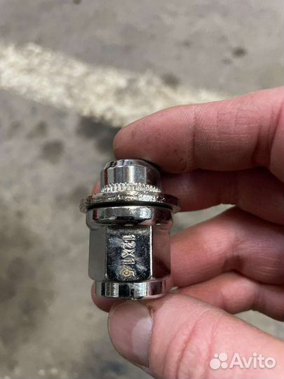 Гайки болты для колёс