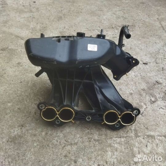 Впускной коллектор LADA Granta