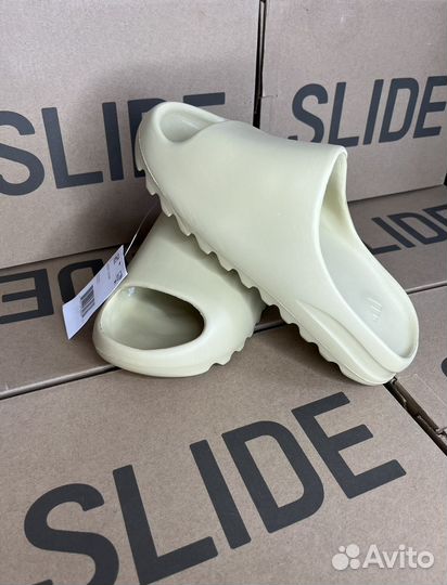 Adidas yeezy slide
