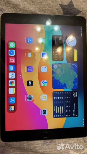 iPad 10.2