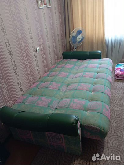 Диван книжка