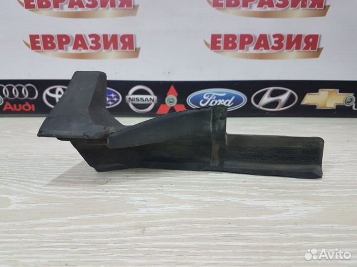 Пыльник крыла передний левый Bmw 5-Series F10