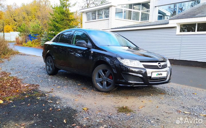 Opel Astra 1.8 AT, 2012, 245 000 км