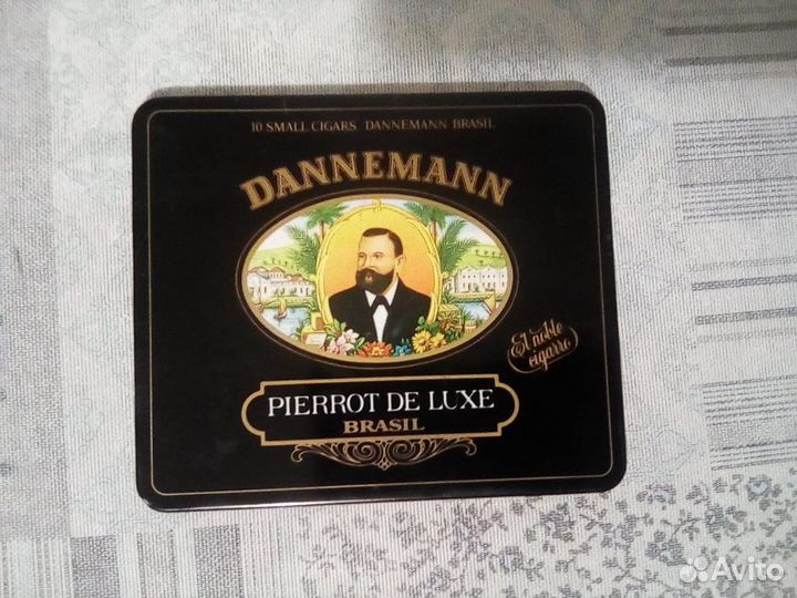 Коробка из под сигарет