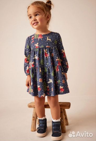 Платье next 104,110