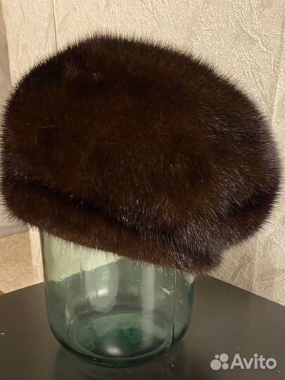 Шапка берет норковый в отличном состоянии
