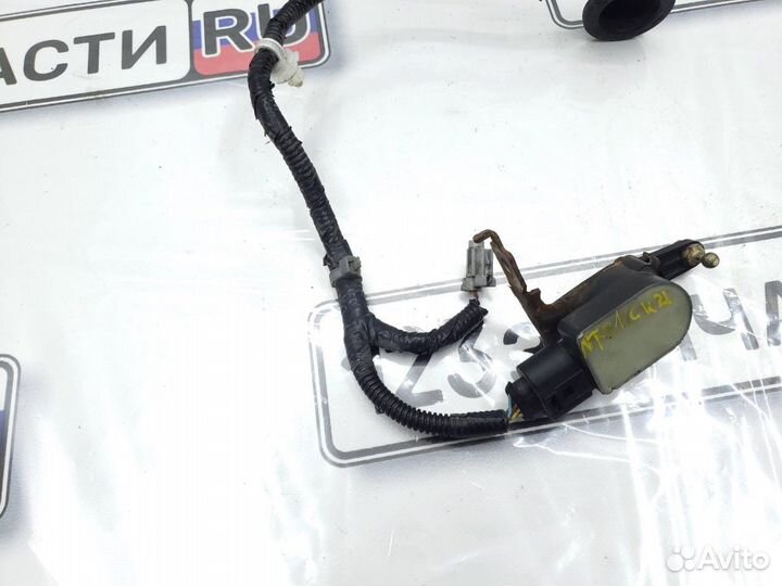 Датчик положения кузова задний Nissan X-Trail NT31