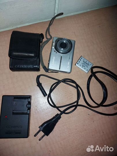 Компактный фотоаппарат olympus