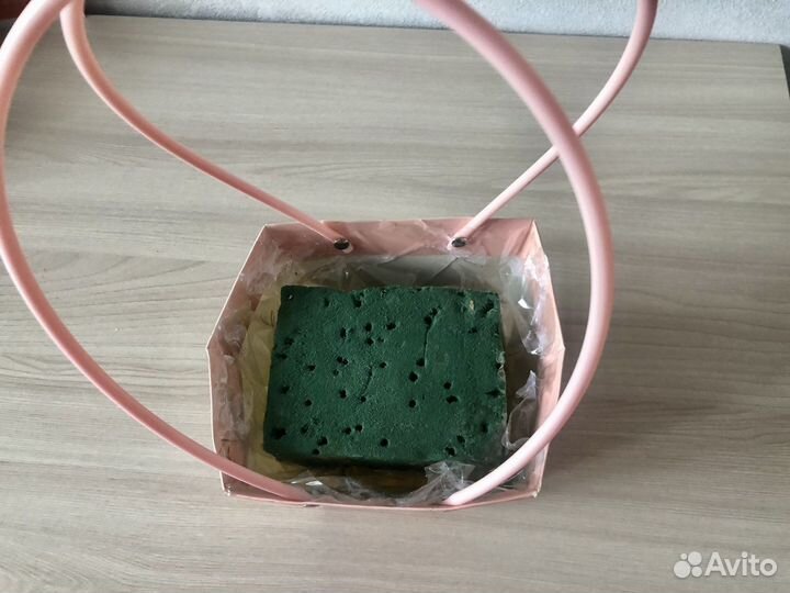 Подарочные корзины плетёные б/у