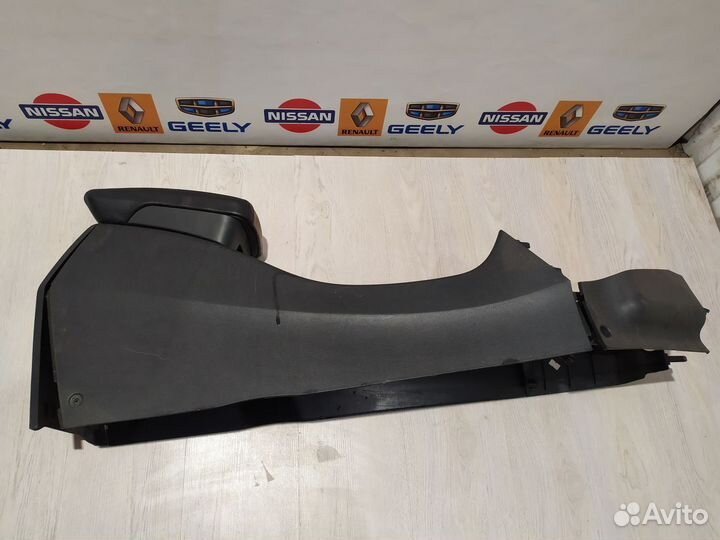 Консоль между сидений центральная Geely emgrand X7