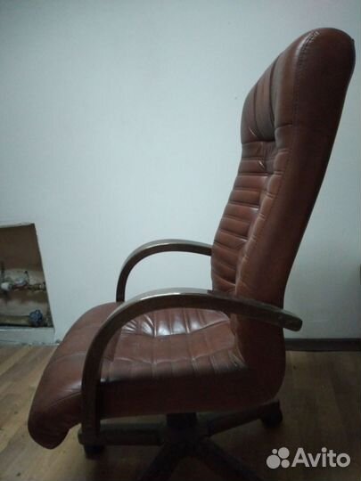 Кресло руководителя натуральная кожа