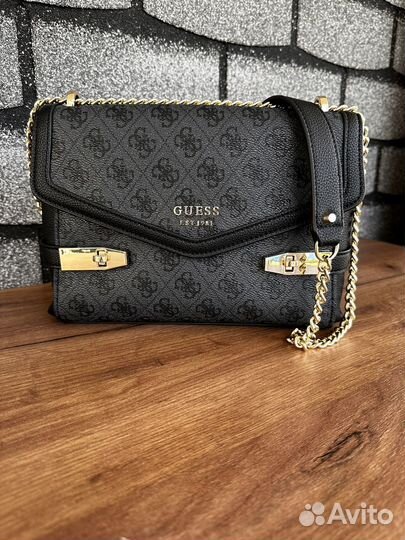 Сумка кроссбоди Guess