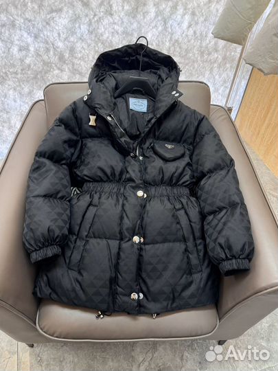 Пуховик prada женский
