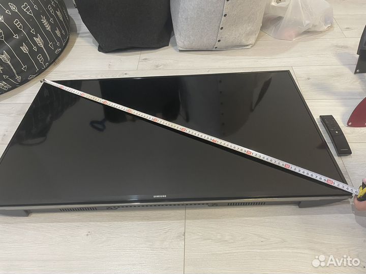 Телевизор samsung