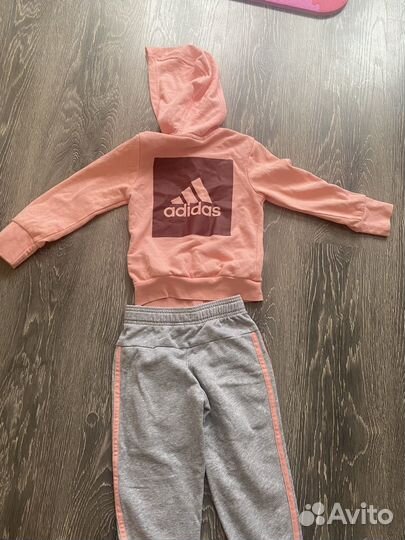 Спортивный костюм adidas для девочек