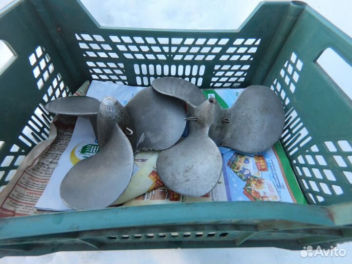 Продам запчасти к лодочному мотору Вихрь-30