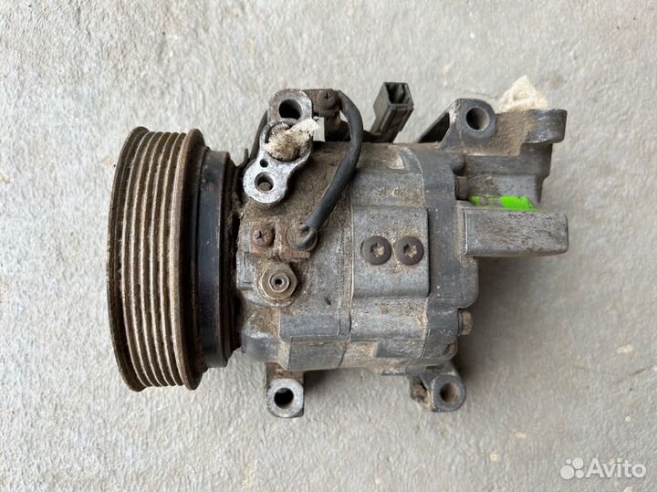 Компрессор кондиционера Nissan Cube Z10