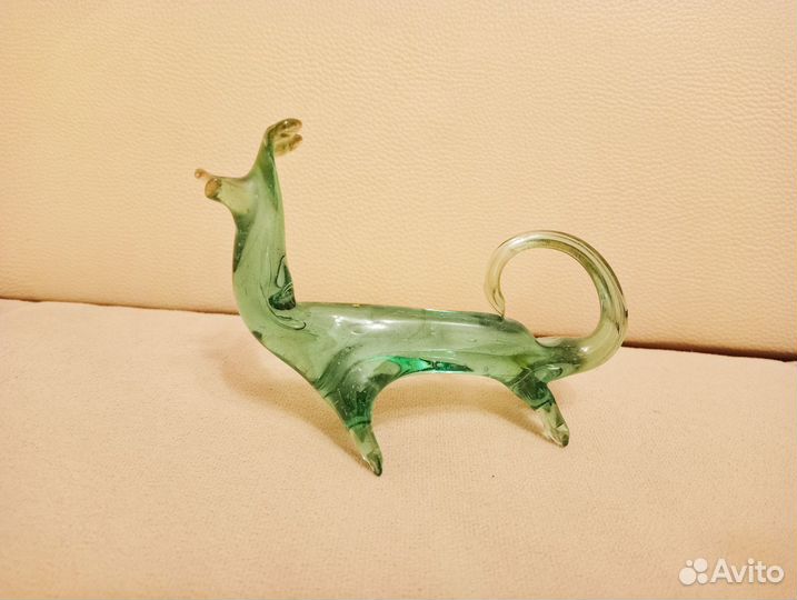 Фигурка стеклянная коллекционная СССР зеленая