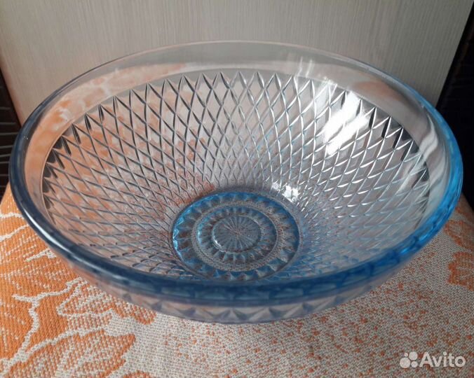 Ваза для фруктов. Цветное стекло СССР