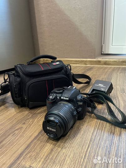 Фотоаппарат nikon d3100 + зарядка + сумка