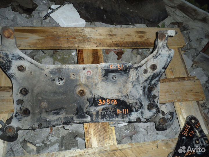 Балка подмоторная Ford Focus