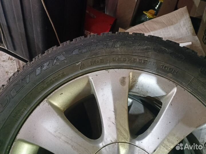 Goodyear UltraGrip 500 255/55 R18 109H