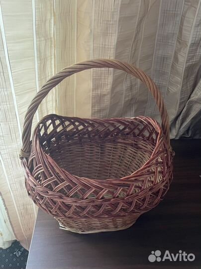Корзина плетёная большая