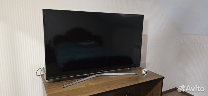 Телевизор Samsung UE48J6330AU