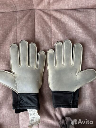 Вратарские перчатки Demix