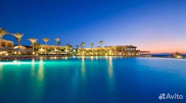 Ловите люксовый молодежный отель в Египте. Горит