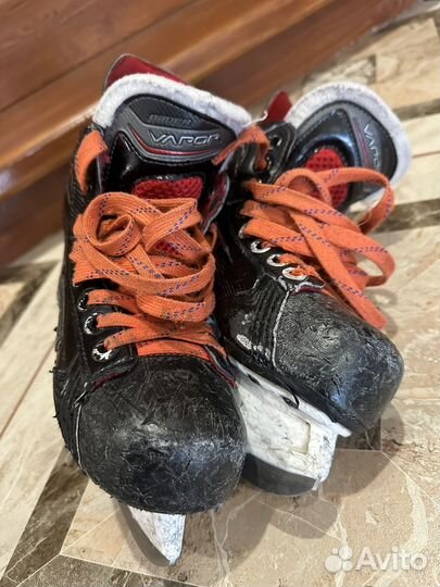 Хоккейные коньки bauer