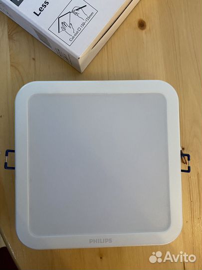 Светильник потолочный led Philips