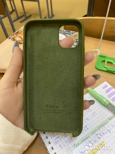 Чехол на iPhone 11