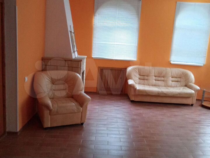 Дом 180 м² на участке 8 сот.