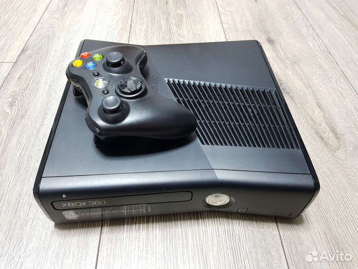 Xbox 360 slim 250gb 50+ игр