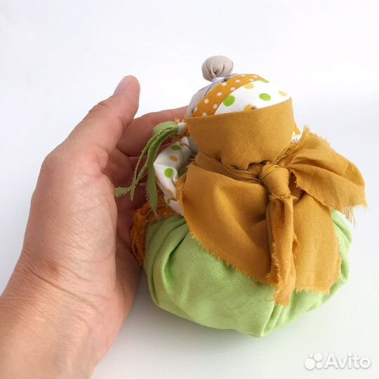 На благополучие дома и семьи обережная кукла