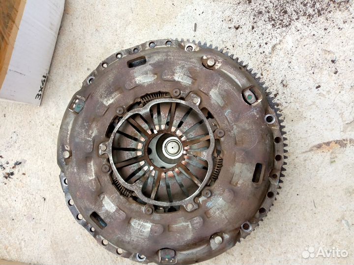 Двухмассовый маховик на Фольксваген Крафтер 2.0 тд