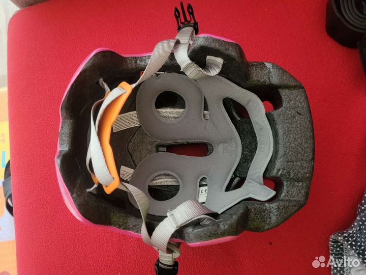 Детский велошлем btwin для девочки