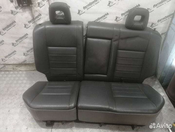 Заднее сиденье Nissan X-Trail T30