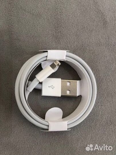 Зарядное устройство на iPhone кабель шнур
