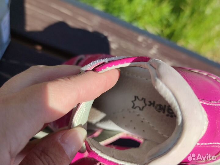Сандалии для девочки 28