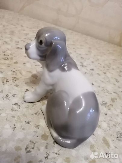 Собака фарфор