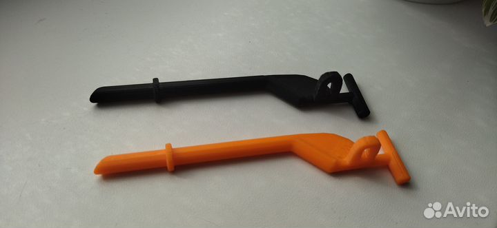 Тяга активатора лючка бензобака Toyota Avensis