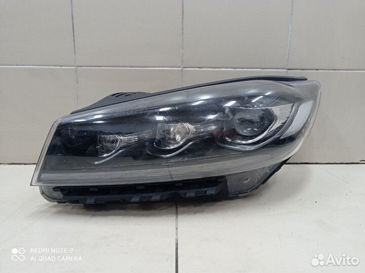 Фара передняя левая Kia Sorento